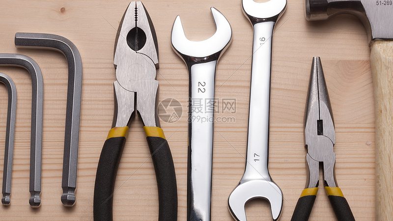 五金工具安装服务：揭秘收费背后的逻辑